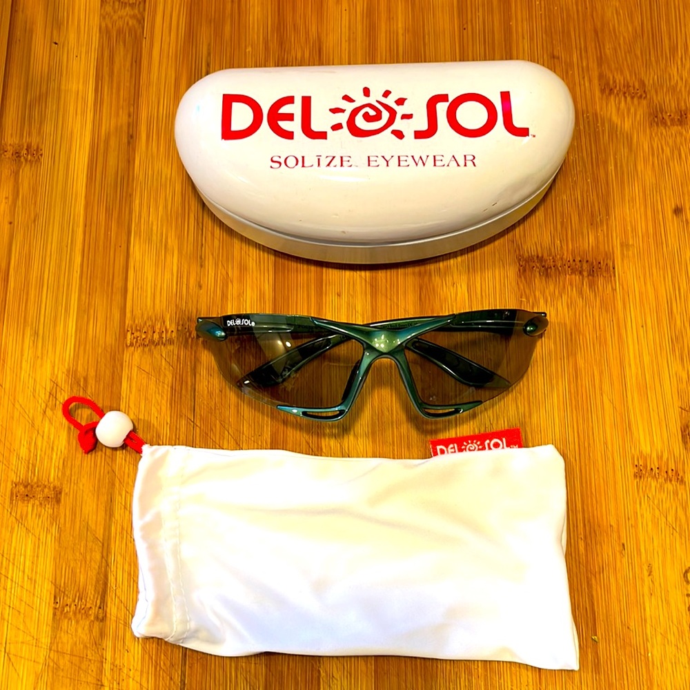 Del Sol Solize Eyewear sport sunglasses